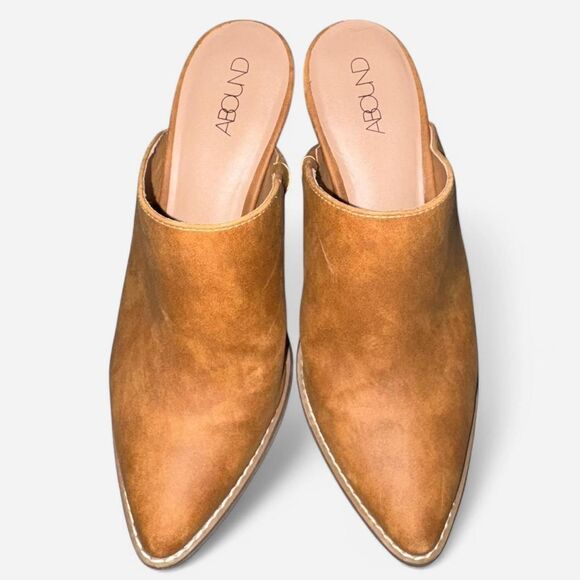 NWOT Nordstrom Tan Western Heeled Mules - Picture 3 of 5